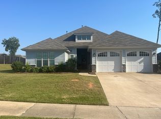 9195 Crescent Lodge Cir, Pike Road, AL 36064