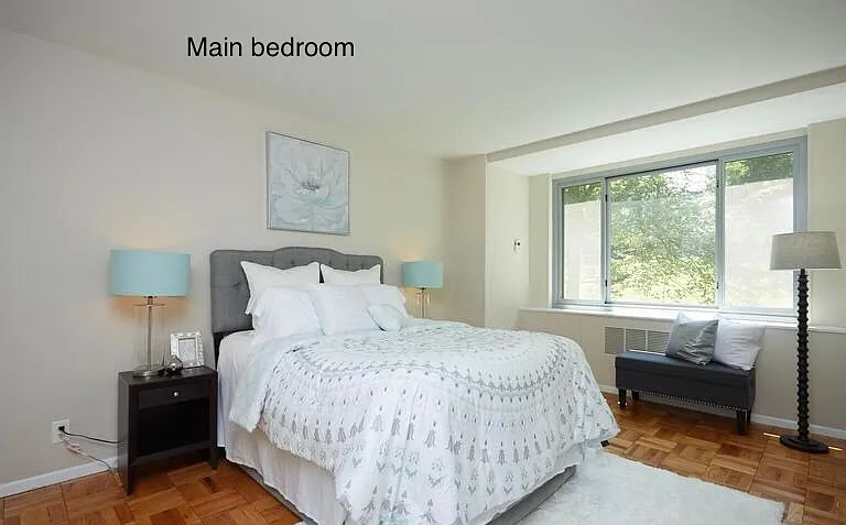 2 bed, 942 sqft, $2,850 — Photo 2