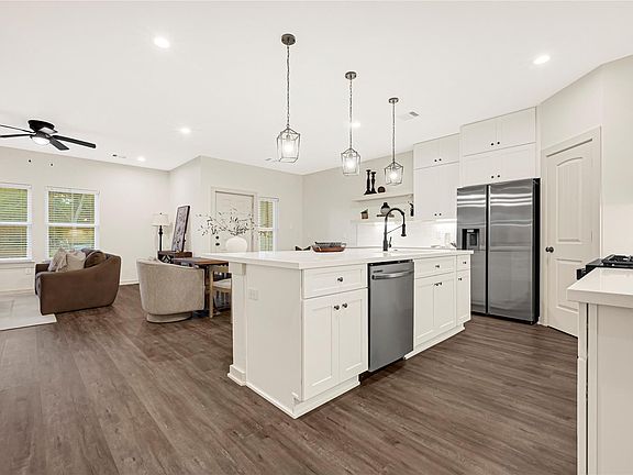 4th image of 8217 Tareyton Ln