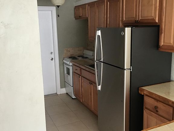 5th image of 1405 NE 4th Ct APT 1