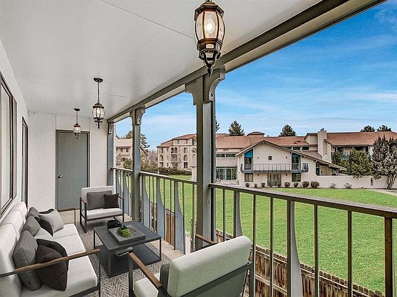 5th image of 4506 Laguna Pl #360