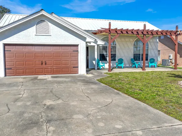 106 Seaclusion Dr, Panama City Beach, FL 32413