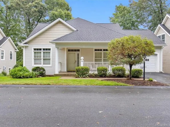 15 Hawthorn Hill #15, Tolland, CT 06084