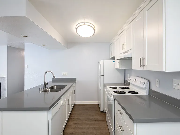 Glade Park Apartments — Photo 19