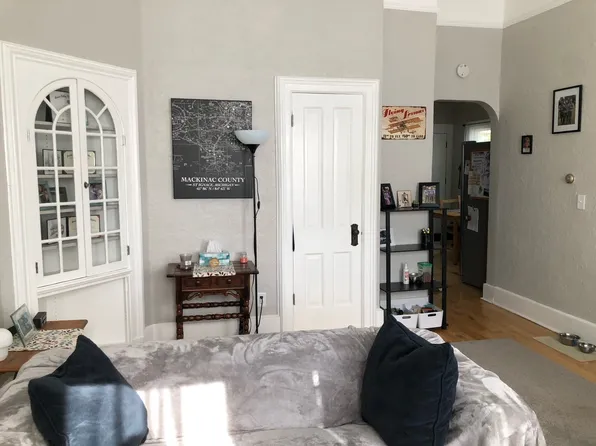 2460 S Delaware Ave #1, Milwaukee, WI 53207