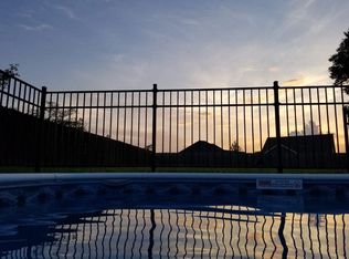 2212 Fairfax Dr, Clarksville, TN 37043