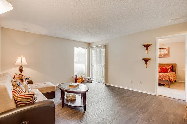 Building Photo - 3600 N Hills Dr #119