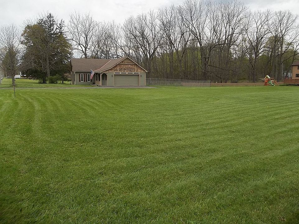 1st image of 17-19 Mark Fitzgibbons Dr
