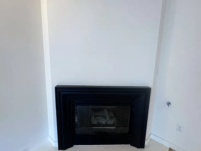 1625 Pacific Ave #304 — Photo 1