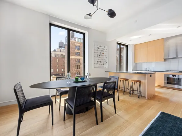 21 East 12th Street image 4 of 19