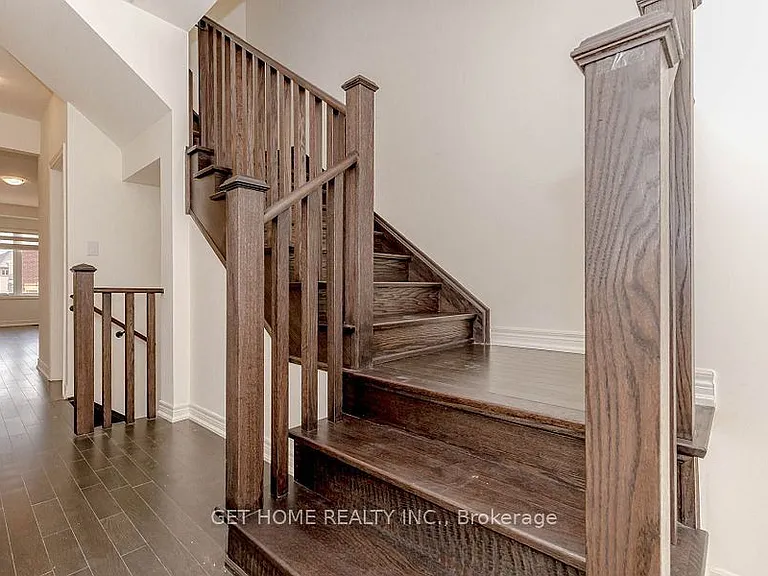 20 Silver Meadow Gdns — Photo 17