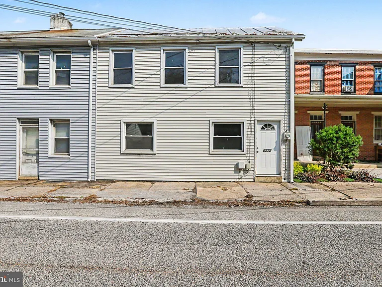 1272 Boiling Springs Rd — Photo 1