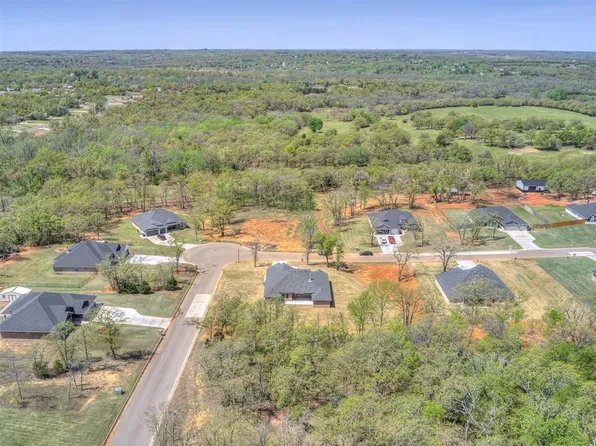 9517 Megans Way #7, McLoud, OK 74851