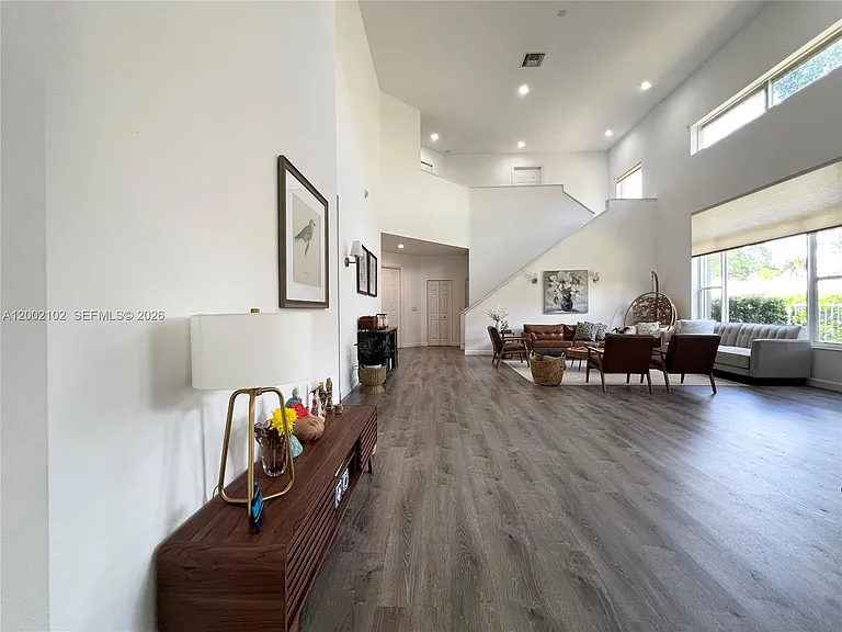 2486 Bay Isle Dr — Photo 9