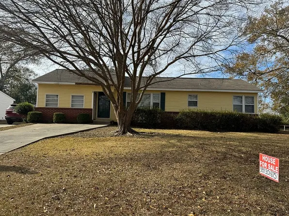 131 Stoneroad Dr, Greenville, AL 36037