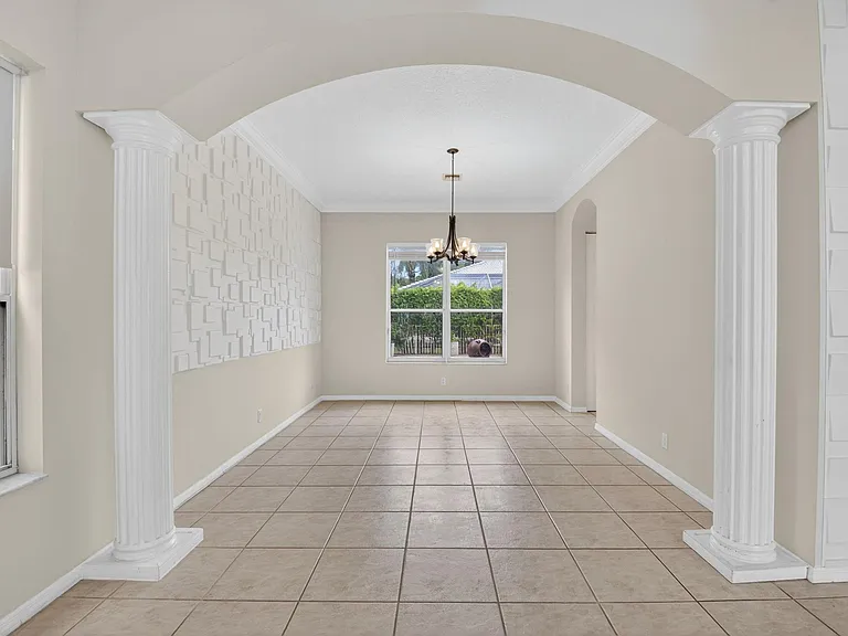 22194 Braddock Pl — Photo 13