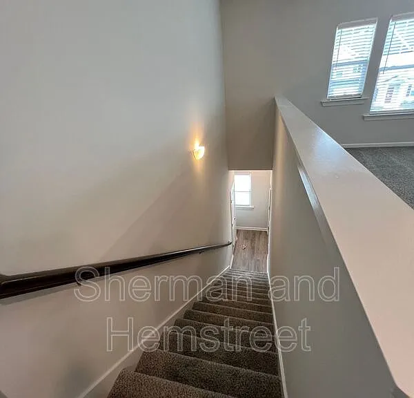 5035 Mimosa Dr #5035 MIMOSA DR — Photo 3