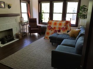 117 Harrison St APT 1, Oak Park, IL 60304