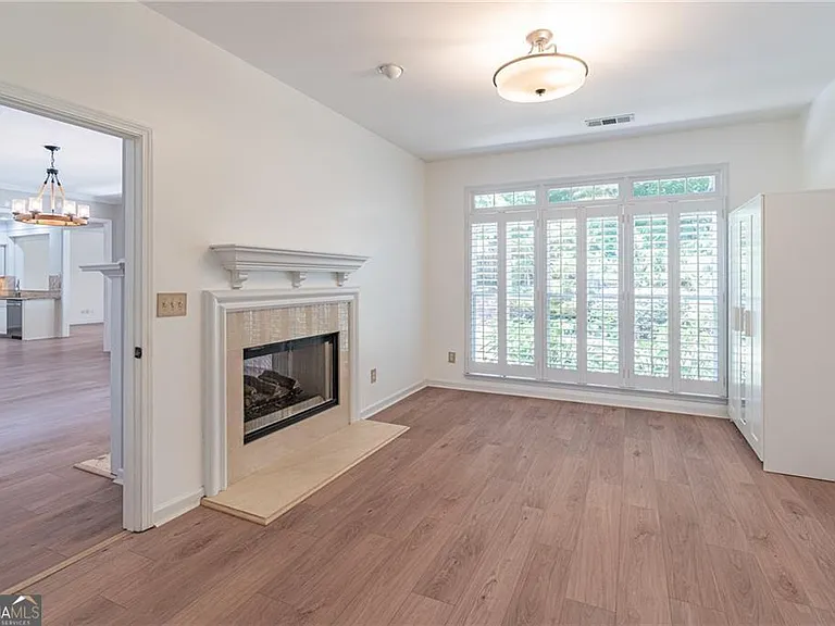 5491 Oxford Chase Way — Photo 11