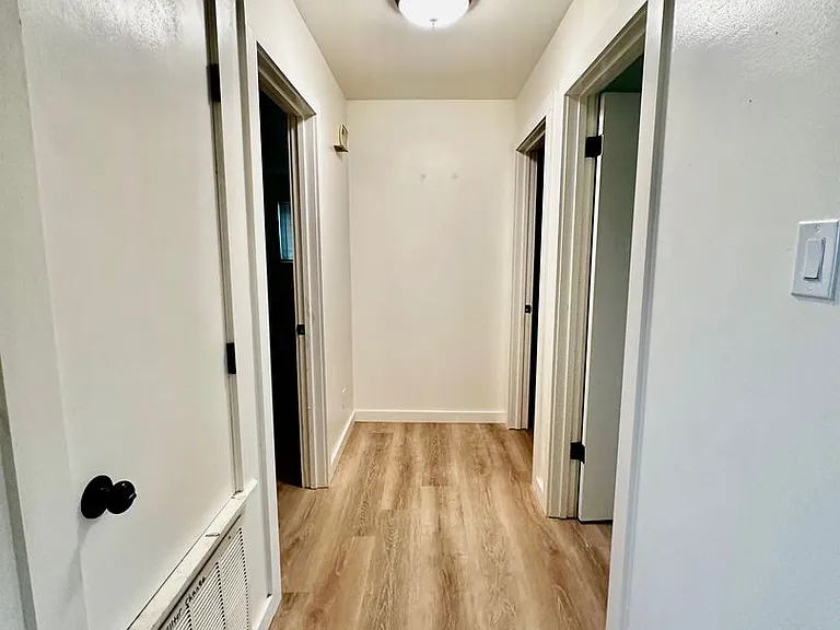 129 Village Dr — Photo 4