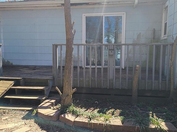 5th image of 32 Bayview Drive