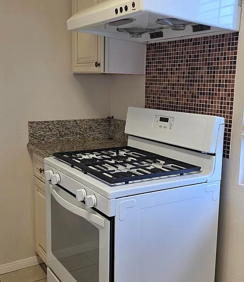 8605 Cypress Ave #4 — Photo 14