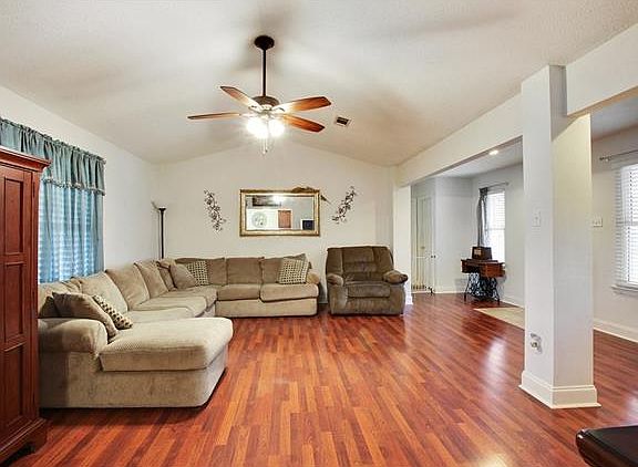 3rd image of 1612 Ellerslie Ave