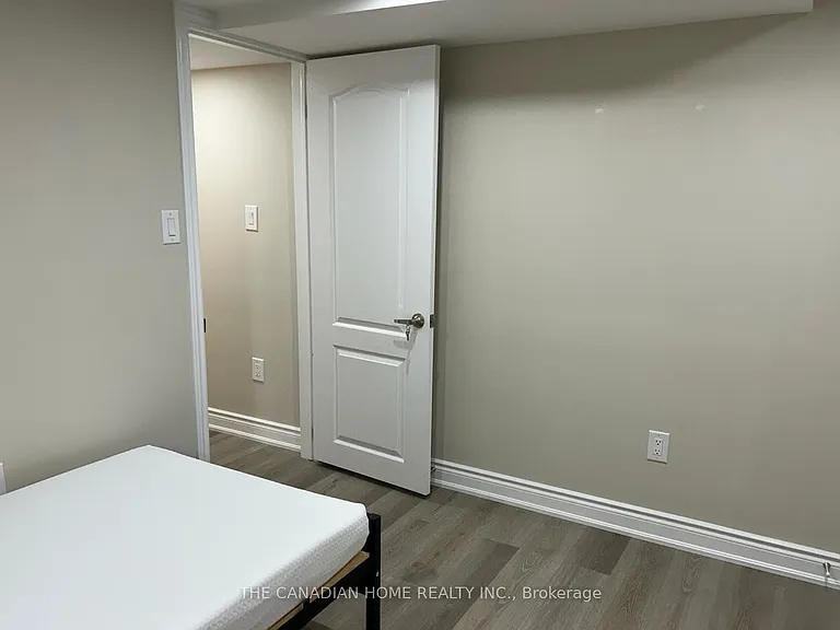 12 Kilmarnock Cres #BASEMENT — Photo 3