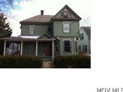 2106 Oak St, Parkersburg, WV, 26101