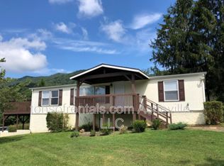 64 Sayles Town Rd, Fairview, NC 28730