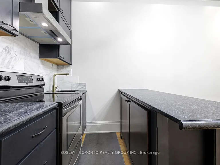 21 Lansdowne Ave #1 — Photo 7