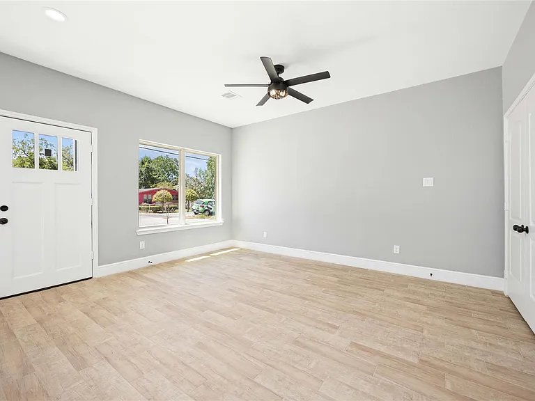 4651 Mallow St #B — Photo 10