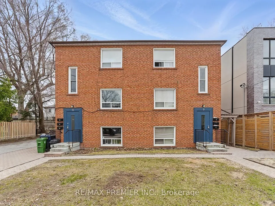 9 Bracebridge Ave #LOWER