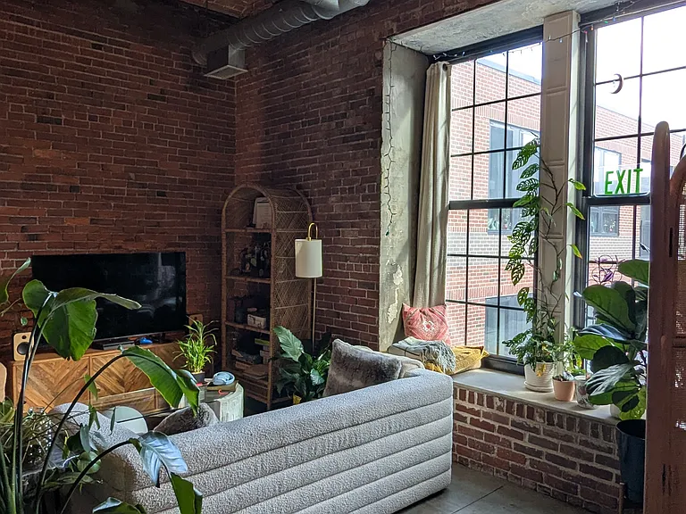 251 Heath St #411 — Photo 17