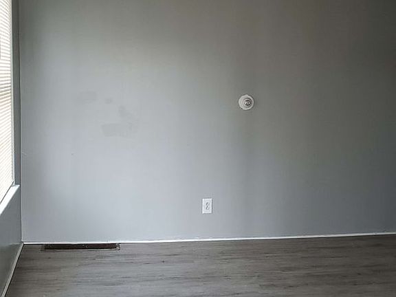 5th image of 1612-1614 Huffman Ave #1614-1