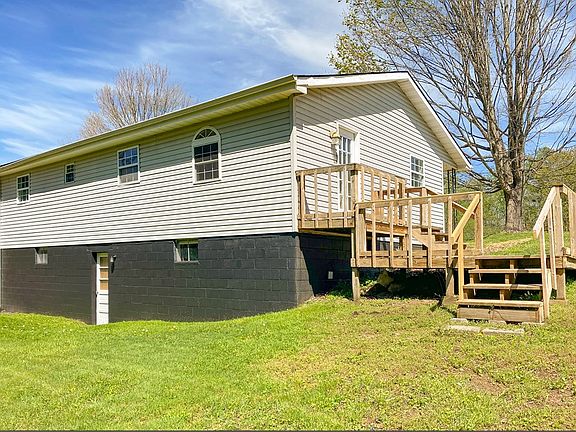 5th image of 142 Holmes Dr