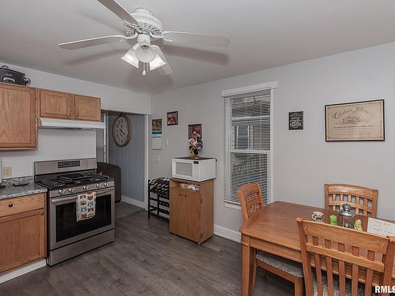 3rd image of 1832 W 6th St