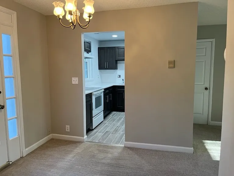 2983 S Columbus St #B1 — Photo 6