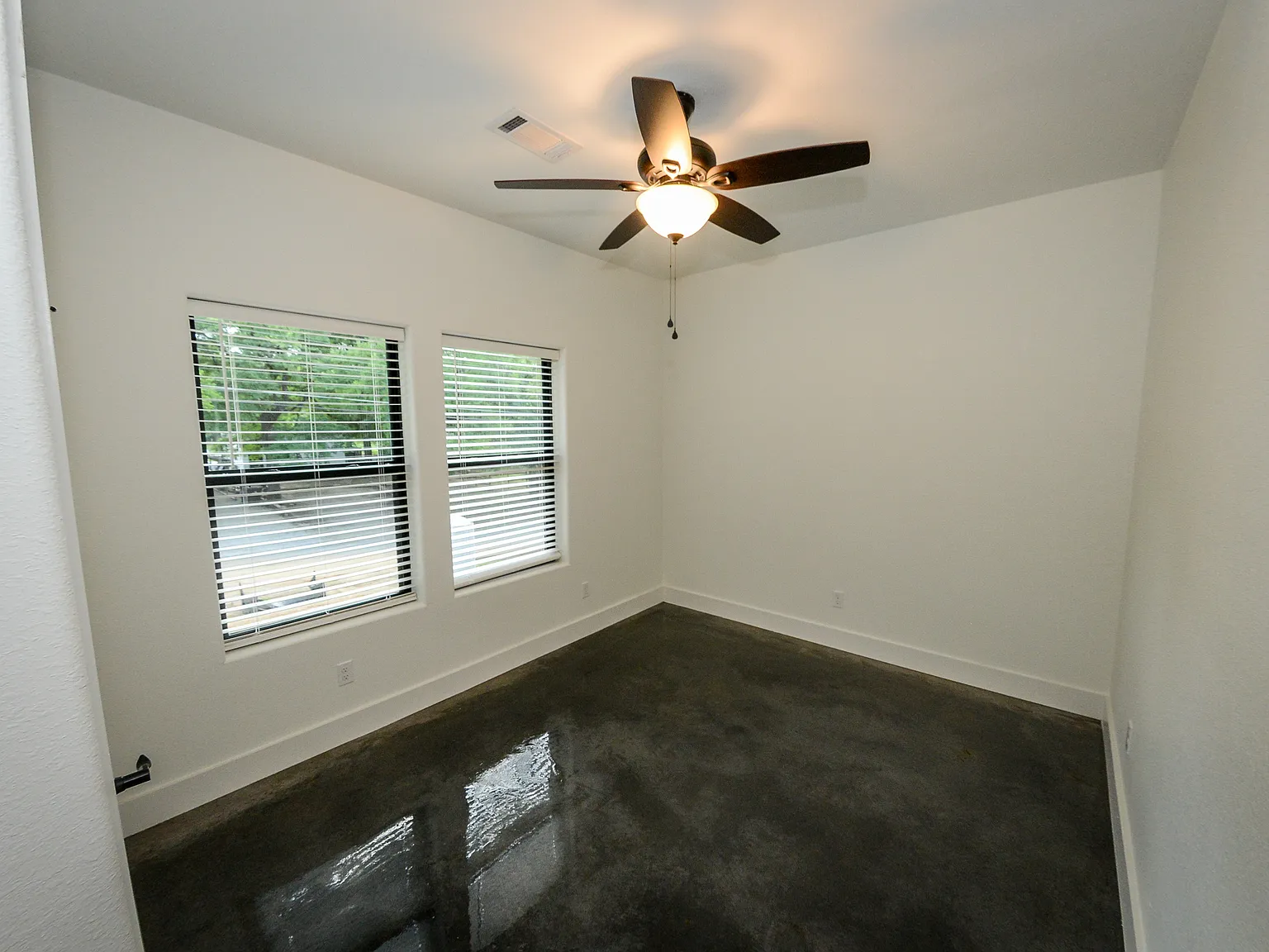 612 East Shepherd Street - 1 — Photo 3