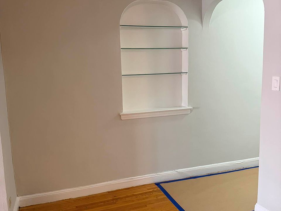 1st image of 3300 Netherland Ave APT 1E