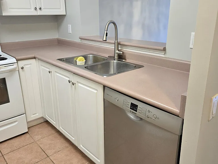 1 Emerald Ln #309 — Photo 7