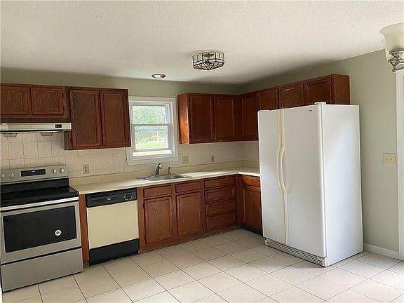 5th image of 47 Morgan Ave APT 41