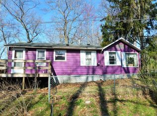 32614 Cable Pkwy, Dowagiac, MI 49047