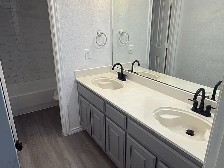 2622 Westwind Dr — Photo 19