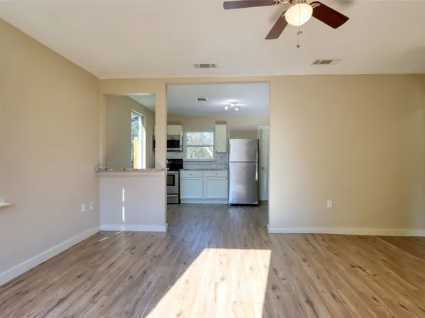 2765 Scotland Dr, Dallas, TX 75216