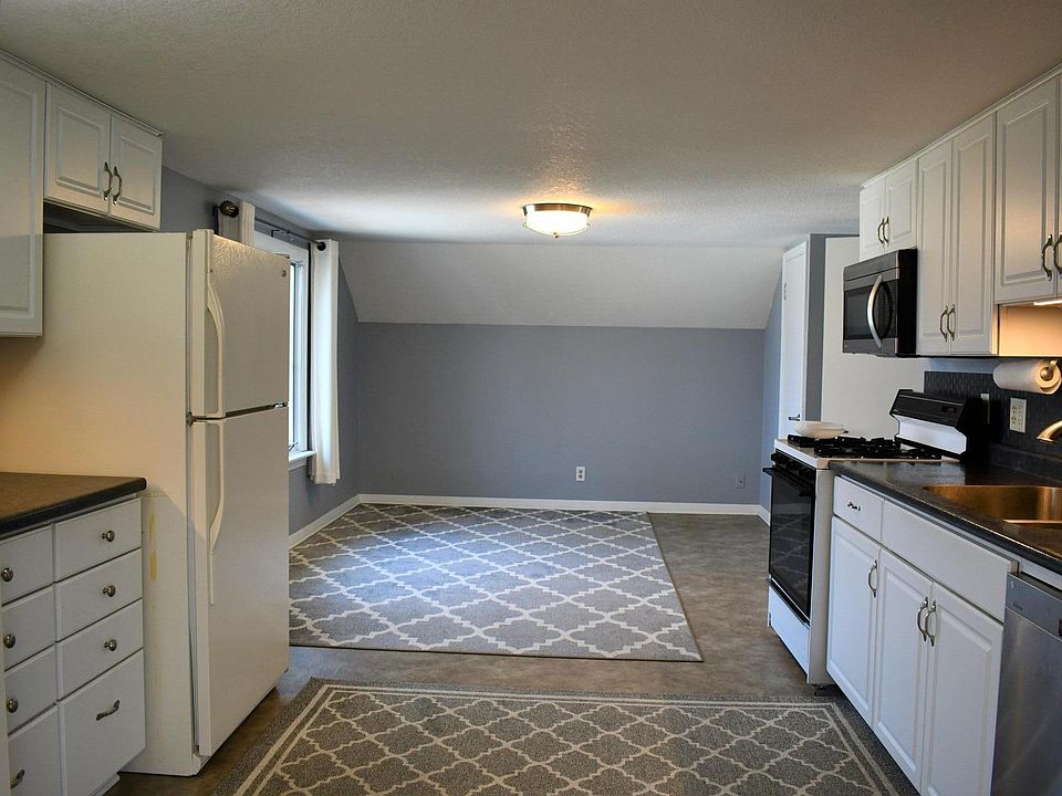 1st image of 2019 Franklin Ln #B