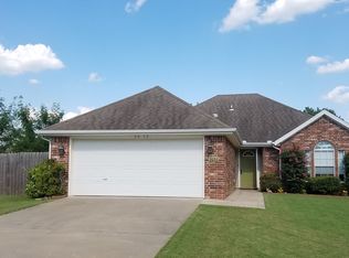 3053 Beaver Creek St, Springdale, AR 72764