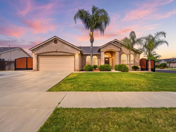 1558 Hawthorn St, Lemoore, CA 93245