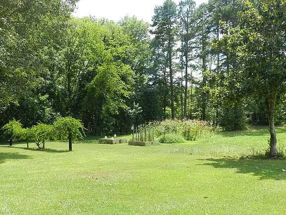 5th image of 2713 Wilkinsville Hwy