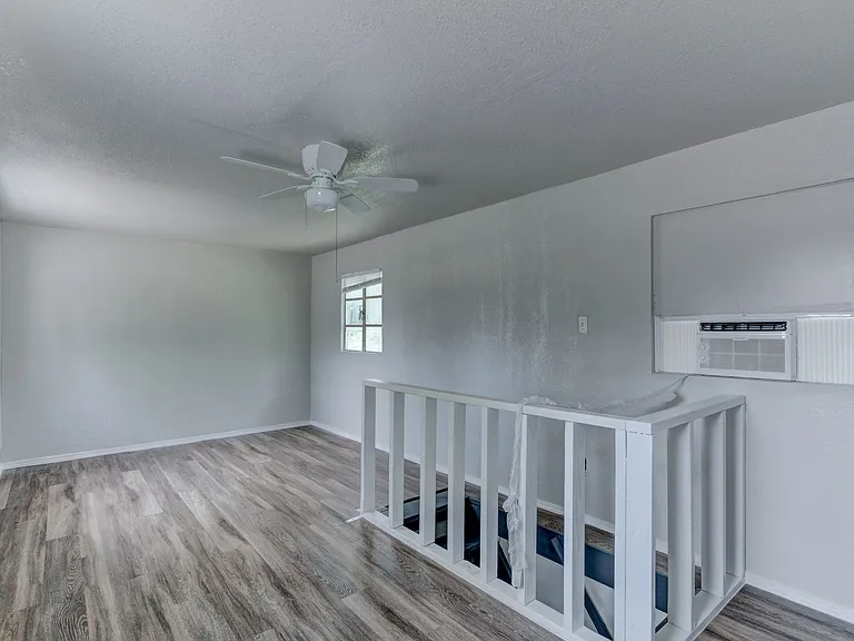 1904 Cherry Ln — Photo 14